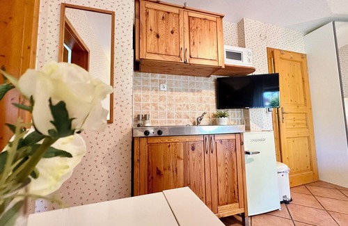 Altharlingersiel Appartement | Welcome to Lütt Kostall - your cozy retreat in the dreamlike Gulfhof