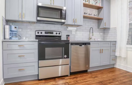 Little Village Appartement | Welcome to Lux! 2BR in Chicago!