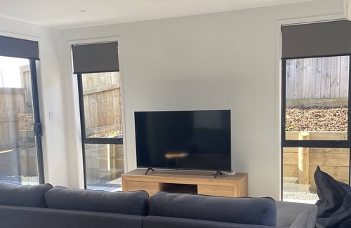 Poike Maison | Welcome to Oioi Holiday Home