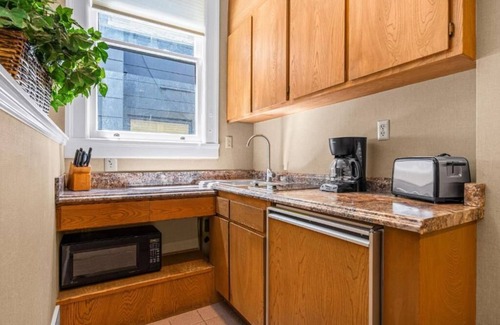 Lower Nob Hill Appartement | Welcome to Powell Place in the Heart of SF