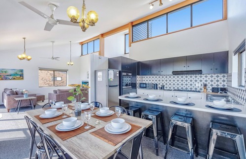 South Evans Head Maison | Welcome To Riverview Holiday Villa! Home Overlooking the Beautiful Evans River.