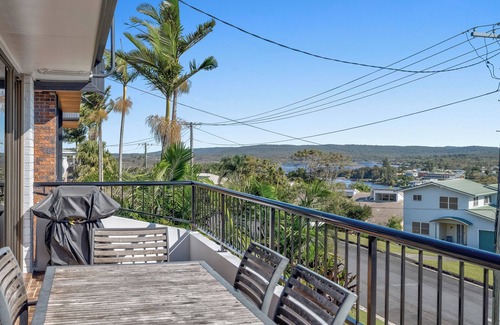 South Evans Head Maison | Welcome To Riverview Holiday Villa! Home Overlooking the Beautiful Evans River.