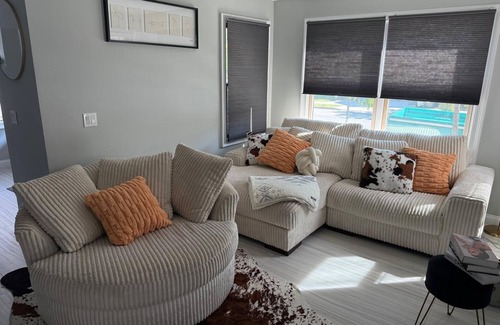 Long Beach Maison | Welcome to San Sebastian, an exquisite home nestled in Long Beach, New York.