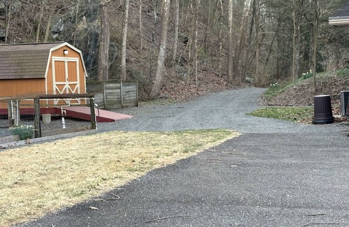 Parker Ford Maison | Welcome to Sanatoga Springs! Your private lake house.