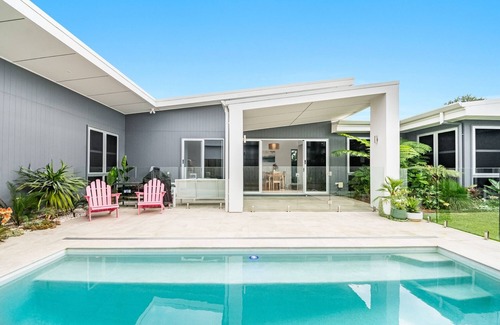 Skennars Head Appartement | Welcome to ‘Seaside’!A coastal home designed with ease and entertainment in mind
