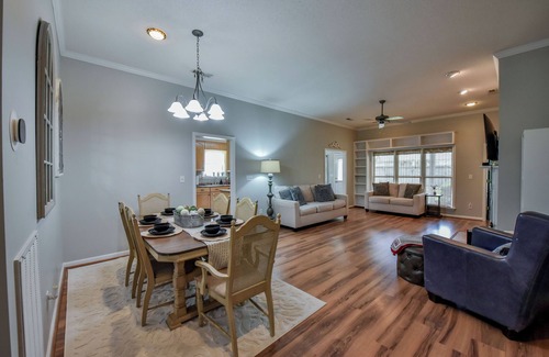 Tuscaloosa Maison | Welcome to Sideline Sanctuary! Book for Football Season and More!