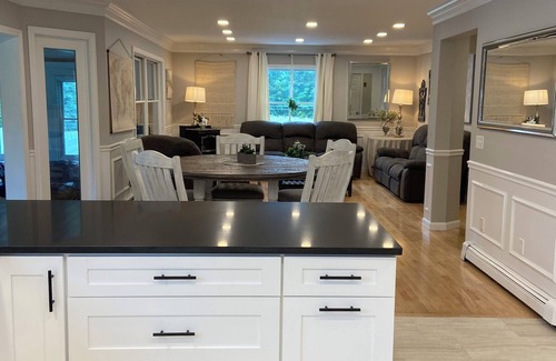 Jaffrey Maison | Welcome to Sunset Mountain Retreat! A gorgeous 5 bdrm house in Jaffrey, NH.
