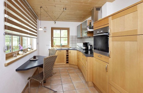 Fuessen Appartement | Welcome to the Alex vacation apartment Holiday apartment B, your perfect retreat.