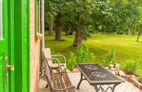 Behnkendorf Maison | Welcome to the apartment Storchennest with a beautiful view of the countryside!