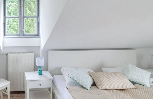 Behnkendorf Appartement | Welcome to the apartment Baabe with a beautiful view of the landscape!
