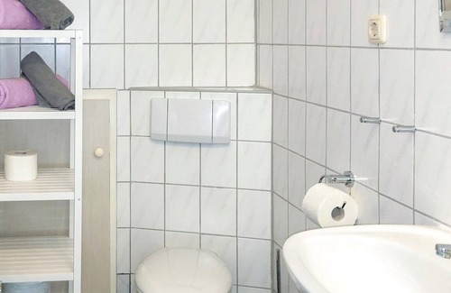 Behnkendorf Appartement | Welcome to the apartment Baabe with a beautiful view of the landscape!