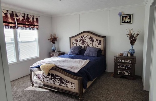 Ellerslie Autre | Welcome to The Bunk House