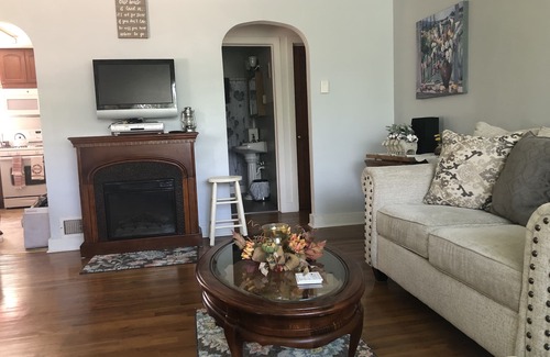 Canon City Maison | Welcome to The CañonHouse, where your adventure begins!