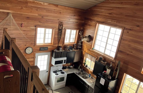 Vernon County Cabine | Welcome to The Fox Farm cabin