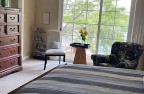 St. Clair Maison | Welcome To The Hilltop River House