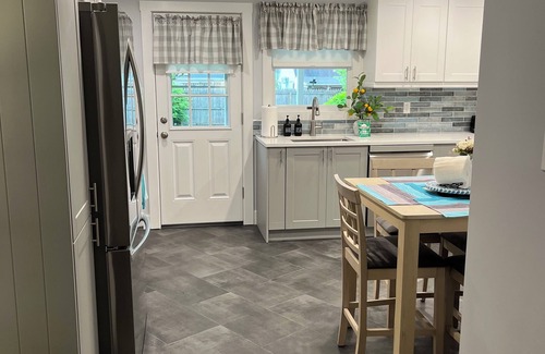 Allentown Maison | Welcome to the Moravian!