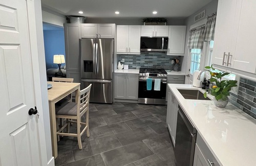 Allentown Maison | Welcome to the Moravian!