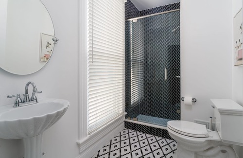 Nellysford Hôtel | Welcome to the newly appointed Everett Estate: Where Modern Luxury Meets Historic Charm