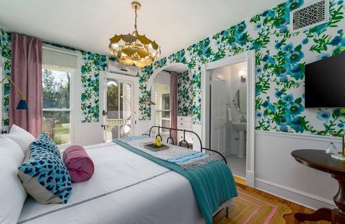 Nellysford Hôtel | Welcome to the newly appointed Everett Estate: Where Modern Luxury Meets Historic Charm