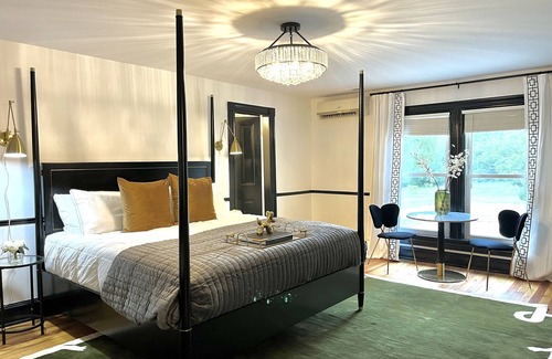 Nellysford Hôtel | Welcome to the newly appointed Everett Estate: Where Modern Luxury Meets Historic Charm