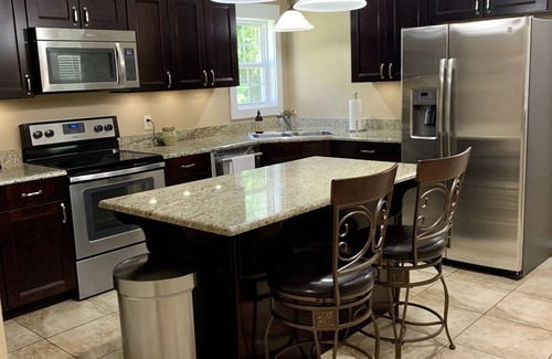 Dogwood Maison | Welcome to the serene setting of Lake Cypress Retreat!