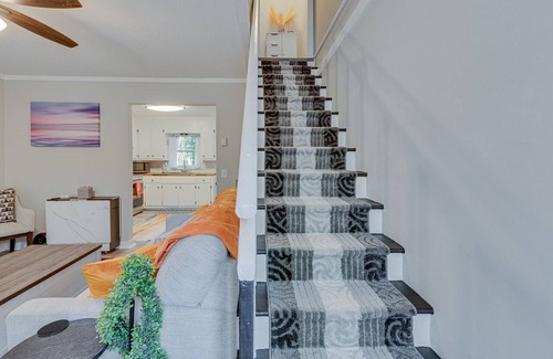 Clemson Maison | Welcome to the Tiger Den! Premier VRBO Steps Away from Clemson University Campus