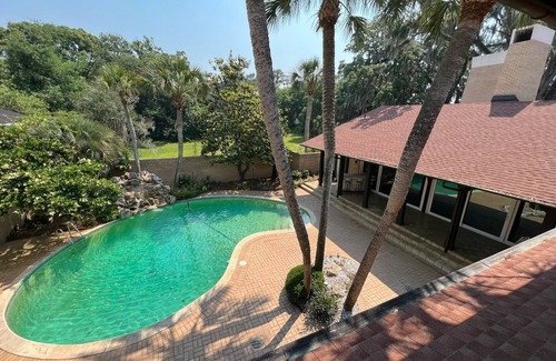 Governor's Walk Maison | Welcome to The Urban Mansion in Midtown Tallahassee