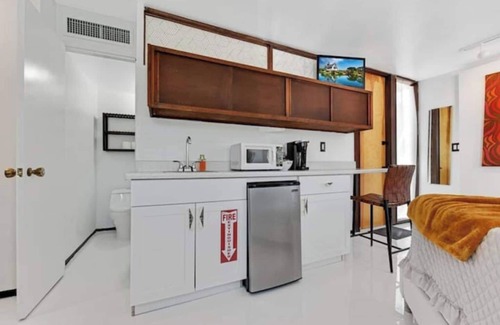 Colee Hammock Appartement | This apartment is a 1 bedroom(s), 1 bathrooms, located in Fort Lauderdale, FL.