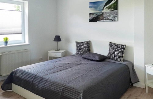 Behnkendorf Appartement | Welcome to the vacation apartment Ahrenshoop with a beautiful view of the landscape!