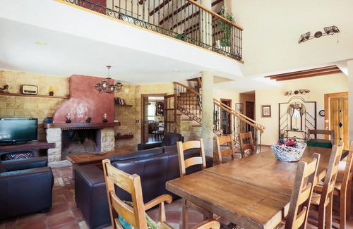 Barranda Maison | Welcome to this spacious and authentic villa with swimming pool in Caravaca.