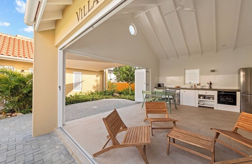 Koralengebied Station Balnéaire | Welcome to Villa Grandi, where historic charm meets modern comfort