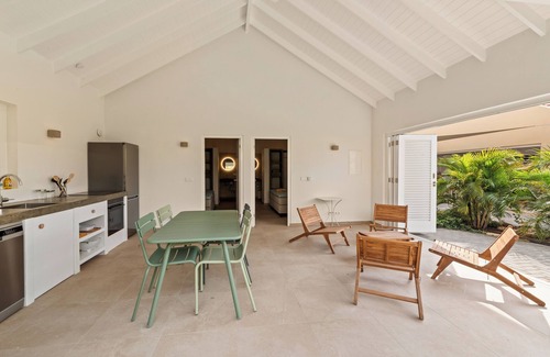 Koralengebied Station Balnéaire | Welcome to Villa Grandi, where historic charm meets modern comfort