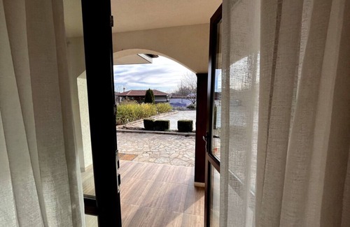 Varben Villa | Welcome to Villa Graff