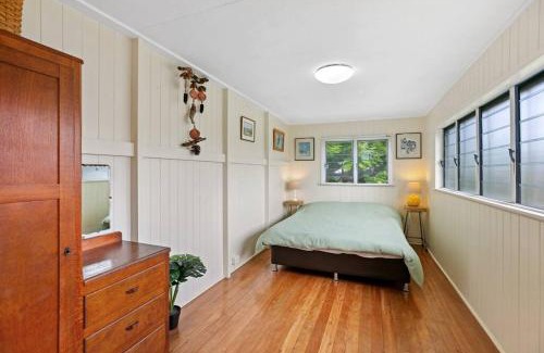 Tin Can Bay Maison | Welcome to Waterfront Views