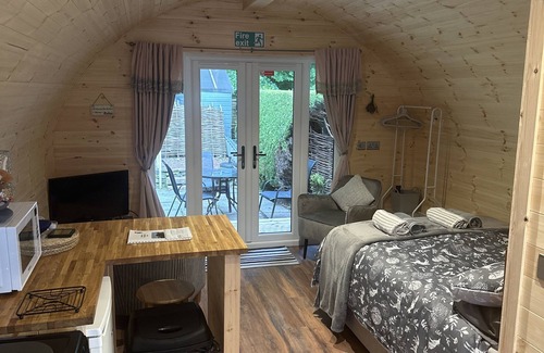 Bankend Cabine | Welcome to woodpeckers lodge for the perfect getaway