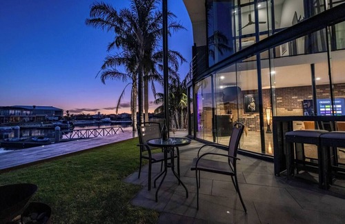 Patterson Lakes Maison | Welcome to your luxury waterfront retreat in Patterson Lakes