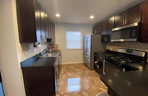 West Philadelphia Maison | Bienvenue dans votre retraite confortable dans l'ouest de Philadelphie !