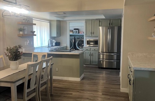 Bellair Maison | Welcome to your home away from home in sunny Glendale, Arizona!