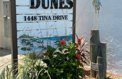 Navarre Maison | Welcome to Your New "HAPPY PLACE" on your Island get away!