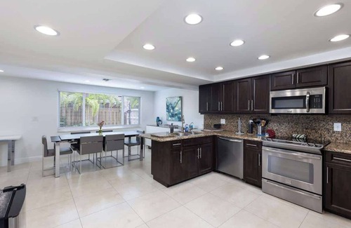 East Fort Lauderdale Maison | Welcome to Your Fort Lauderdale Retreat 2bed 2bath