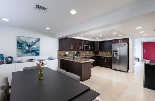 East Fort Lauderdale Maison | Welcome to Your Fort Lauderdale Retreat 2bed 2bath