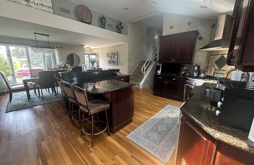 Seaford Maison | Welcoming 3-bdrm house with AC, heated pool with outdoor entertainment space