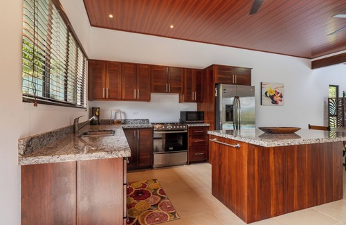 Alfombra Maison | Welcoming 3-bedroom house with amazing valley views