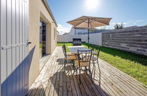 Longeves Maison | Welcoming and family vacation home near La Rochelle.