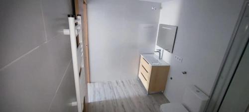 Igualada Appartement | Welcoming Apartment in Igualada - 65.2 m² - 8 people