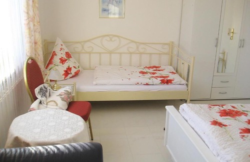 Bad Wildungen Appartement | Welcoming Apartment with Balcony Garden Private Terrace