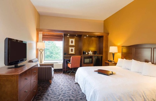 Danville Hôtel | Welcoming Danville Retreat: Free Parking, Pet-Friendly, near Route 80