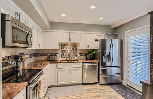 Lakeway Maison | Beautiful House in the World of Tennis Community