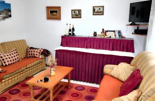 Burgos Maison | Welcoming House in Burgos with Terrace and City View