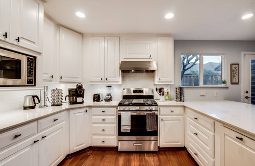 Lake Highlands Maison | Welcoming Neighborhood 4 Bed 3 Bath Single Story